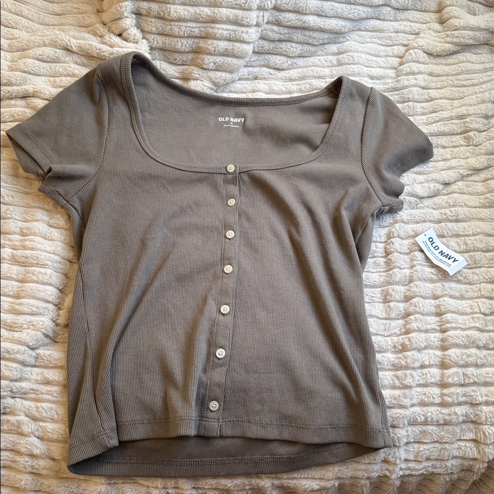 Old Navy Taupe Short-Sleeve Button-Up